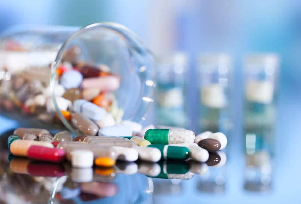 Medicamentos usados sem orientação médica são os que mais causam alergias