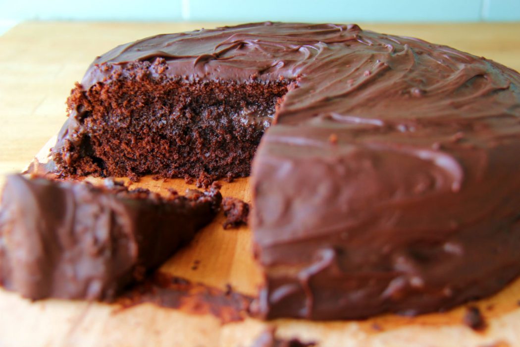 BOLO DE CHOCOLATE SEM LEITE!